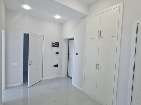 5 otaqlı yeni tikili - Ağ şəhər q. - 150 m²