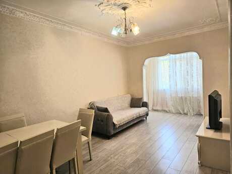 3 otaqlı köhnə tikili - Gənclik m. - 87 m²