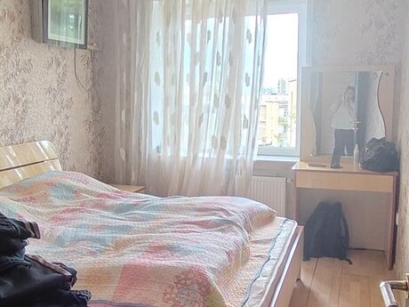 3 otaqlı köhnə tikili - Badamdar q. - 85 m²