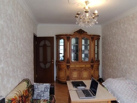 3 otaqlı köhnə tikili - Badamdar q. - 85 m²