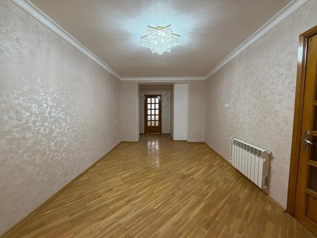 2 otaqlı köhnə tikili - Bakıxanov q. - 65 m²