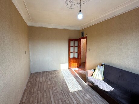 2 otaqlı köhnə tikili - Yeni Günəşli q. - 55 m²