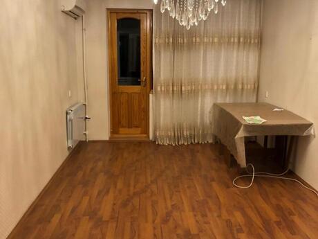 2 otaqlı köhnə tikili - Nizami r. - 52 m²