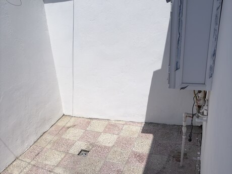 2 otaqlı həyət evi/bağ evi - İnşaatçılar m. - 55 m²