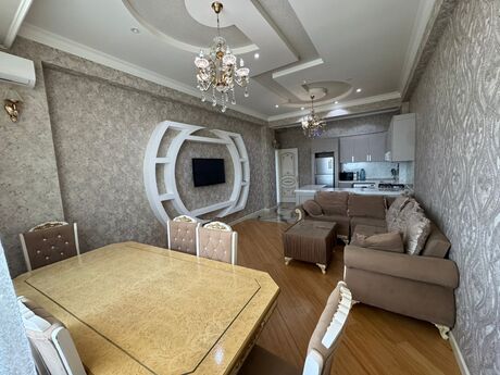 Elan №6117367 - Bakı, Nəriman Nərimanov m., 3 otaqlı, 120 m², 12/18 mərtəbə