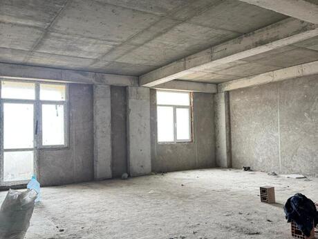 4 otaqlı yeni tikili - 28 May m. - 232 m²
