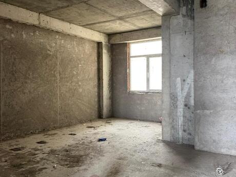 4 otaqlı yeni tikili - 28 May m. - 232 m²