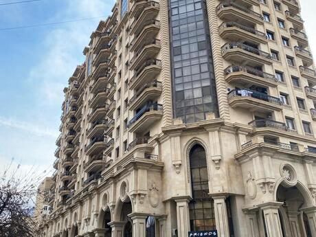 4 otaqlı yeni tikili - 28 May m. - 232 m²