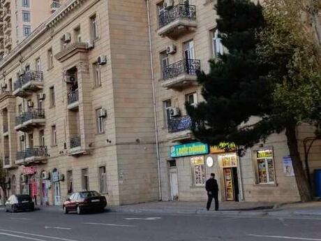 2 otaqlı köhnə tikili - Xətai r. - 56 m²