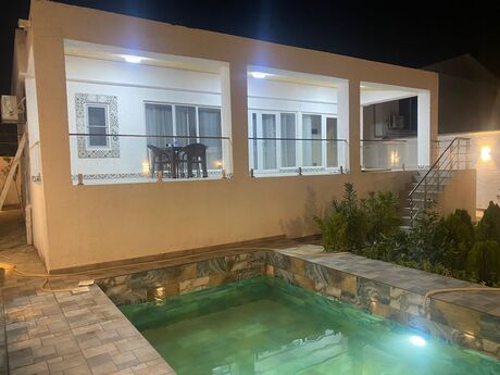 3 otaqlı həyət evi/bağ evi - Novxanı q. - 100 m²