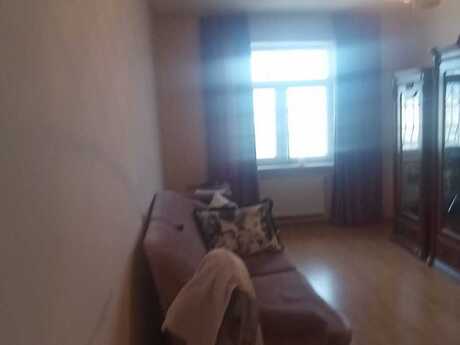 2 otaqlı köhnə tikili - Həzi Aslanov m. - 65 m²