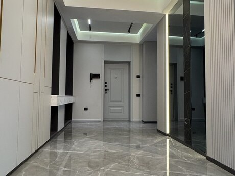 3-комн. новостройка - Наримановский  р. - 135 м²