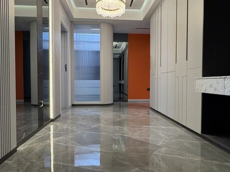 3-комн. новостройка - Наримановский  р. - 135 м²