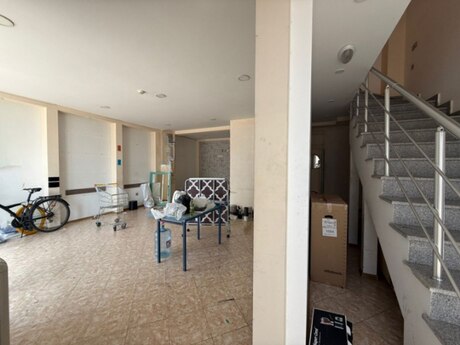 Obyekt - Ağ şəhər q. - 120 m²