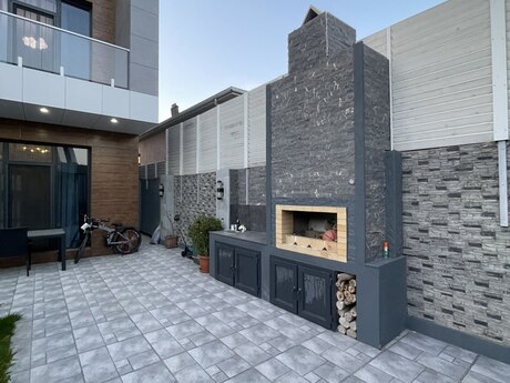 4 otaqlı həyət evi/bağ evi - Buzovna q. - 300 m²