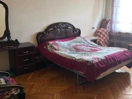 3 otaqlı köhnə tikili - Binəqədi r. - 80 m²