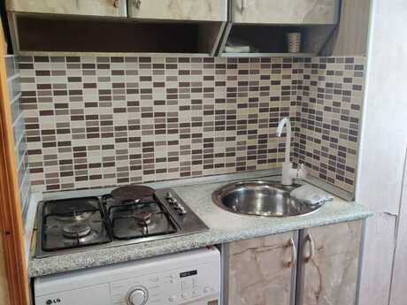 2 otaqlı köhnə tikili - Hövsan q. - 56 m²