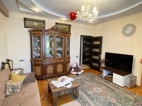 3 otaqlı yeni tikili - İnşaatçılar m. - 72 m²