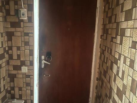 3 otaqlı köhnə tikili - İnşaatçılar m. - 50 m²