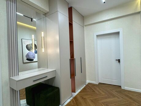 2 otaqlı yeni tikili - Şah İsmayıl Xətai m. - 81 m²