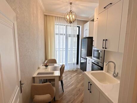 Elan №6117628 - Bakı, 28 May m., 3 otaqlı, 102 m², 6/22 mərtəbə