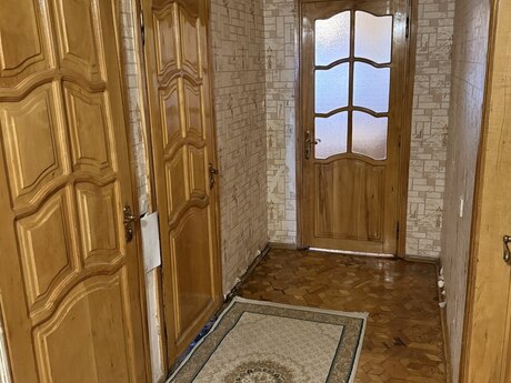 4 otaqlı köhnə tikili - Hövsan q. - 85 m²