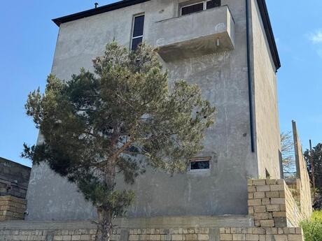 6 otaqlı həyət evi/bağ evi - Qara Qarayev m. - 270 m²
