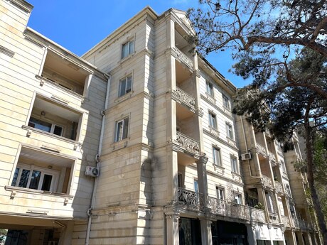 1 otaqlı köhnə tikili - Elmlər Akademiyası m. - 35 m²