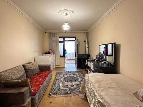 3 otaqlı köhnə tikili - Əhmədli m. - 73 m²