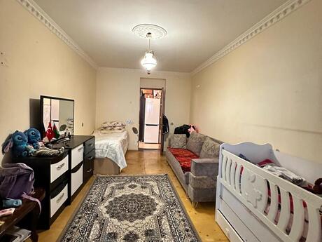 3 otaqlı köhnə tikili - Əhmədli m. - 73 m²