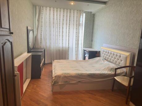 3 otaqlı yeni tikili - Gənclik m. - 200 m²