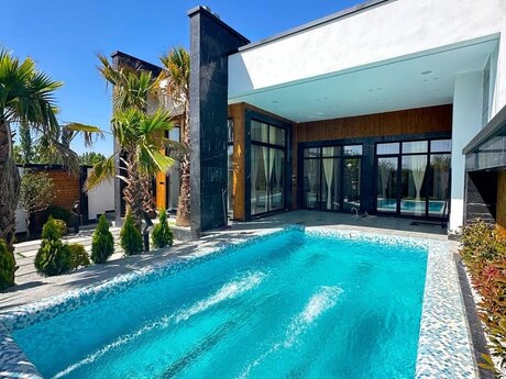 4 otaqlı həyət evi/bağ evi - Mərdəkan q. - 250 m²