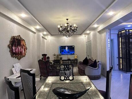 Elan №6117824 - Bakı, Gənclik m., 3 otaqlı, 200 m², 6/20 mərtəbə