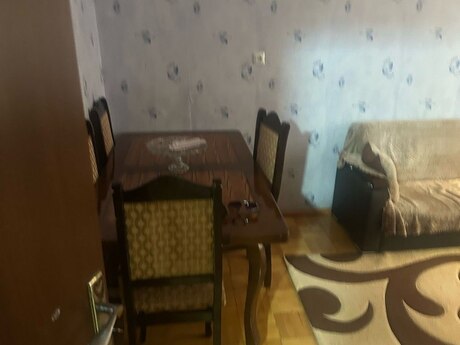 4 otaqlı köhnə tikili - Əhmədli m. - 105 m²