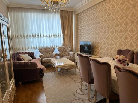 2 otaqlı yeni tikili - Avtovağzal m. - 70 m²