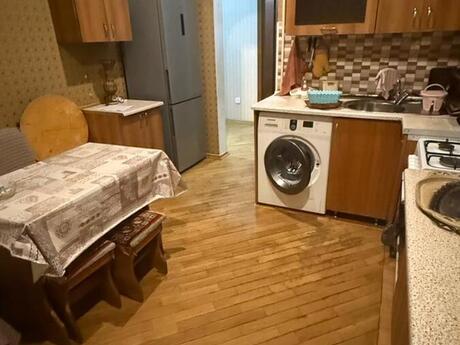 2 otaqlı köhnə tikili - Nəriman Nərimanov m. - 60 m²