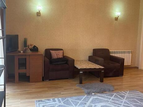 2 otaqlı köhnə tikili - İçəri Şəhər m. - 65 m²