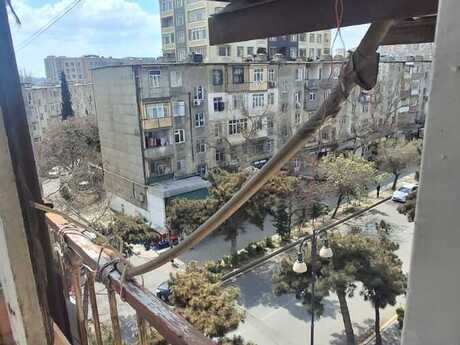 1 otaqlı köhnə tikili - Memar Əcəmi m. - 35 m²