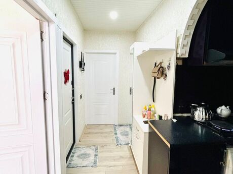3 otaqlı köhnə tikili - Azadlıq Prospekti m. - 71 m²