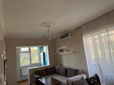 2 otaqlı köhnə tikili - Həzi Aslanov m. - 55 m²