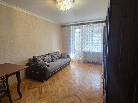 2 otaqlı köhnə tikili - Həzi Aslanov m. - 55 m²