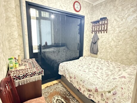 2 otaqlı köhnə tikili - Massiv D q. - 45 m²