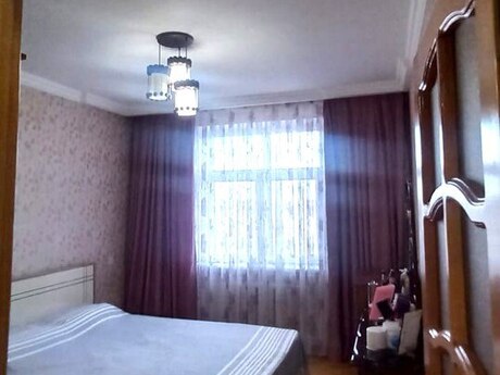 3 otaqlı köhnə tikili - Bakıxanov q. - 72 m²