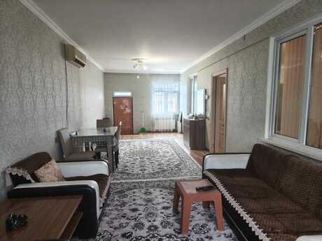 4 otaqlı həyət evi/bağ evi - Zabrat q. - 100 m²