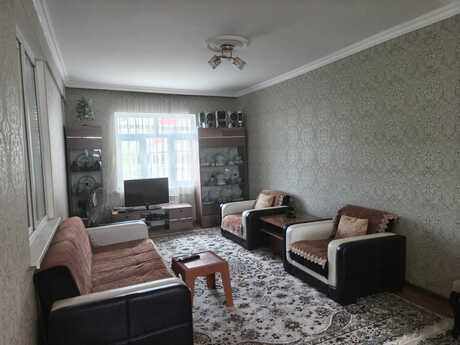 4 otaqlı həyət evi/bağ evi - Zabrat q. - 100 m²