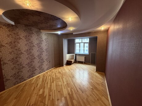 3 otaqlı köhnə tikili - Qara Qarayev m. - 90 m²