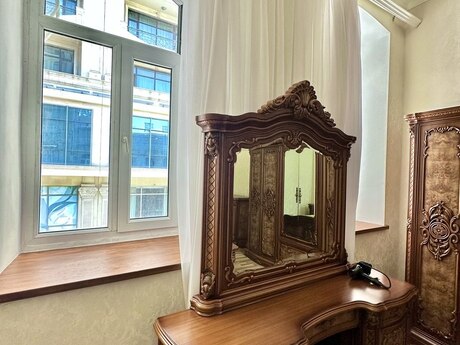 3 otaqlı köhnə tikili - Sahil m. - 51 m²
