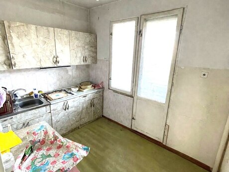 2 otaqlı köhnə tikili - Bakıxanov q. - 51 m²