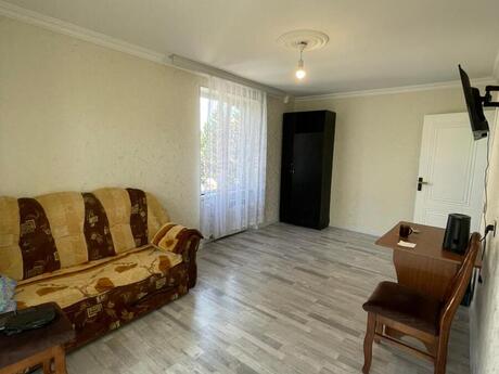 1 otaqlı köhnə tikili - Bakıxanov q. - 30 m²