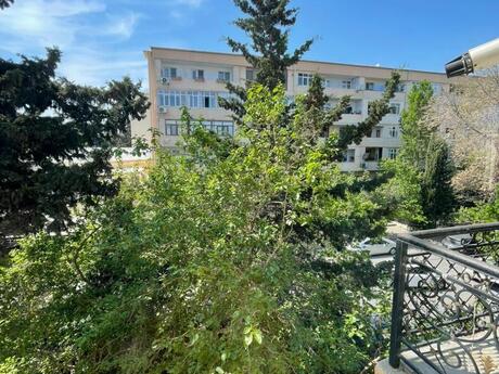 1 otaqlı köhnə tikili - Bakıxanov q. - 30 m²